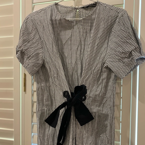 Zara Creased Effect Checkered Dress with Bow - Picture 9 of 14